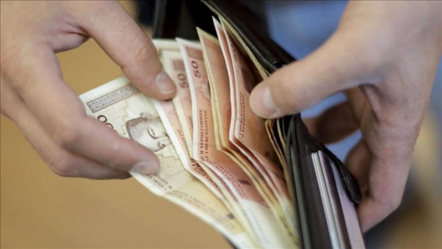 Mali broj poslodavaca ispoštovao Vladinu preporuku o isplati jedne prosječne plaće kao vid pomoći radnicima